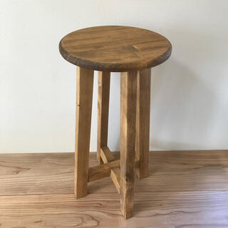 木製の丸椅子(ダークブラウン)(スツール)