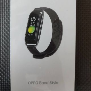 オッポ(OPPO)の【新品未開封】本体色バニラ OPPO BAND STYLE(腕時計(デジタル))