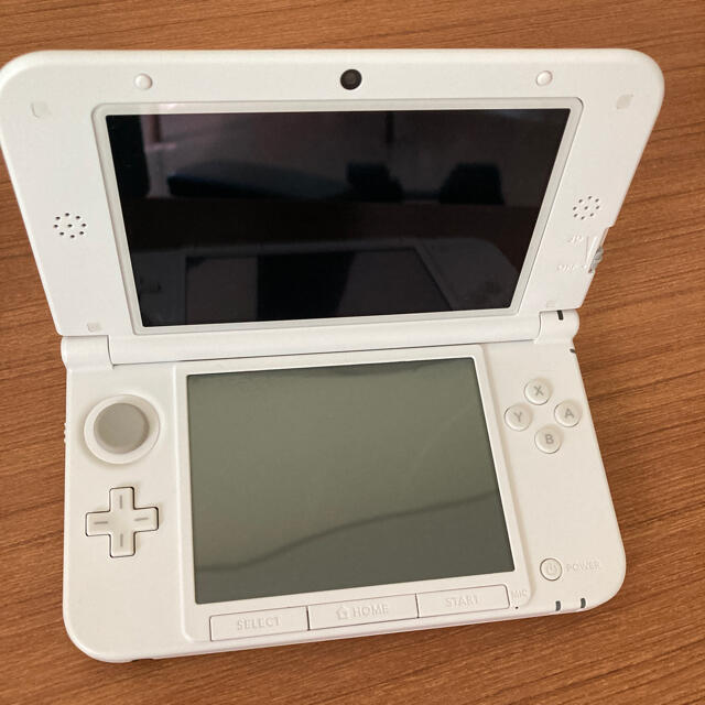 ニンテンドー3DS(ニンテンドー3DS)の3DS LL(ゲーム機) エンタメ/ホビーのゲームソフト/ゲーム機本体(家庭用ゲーム機本体)の商品写真