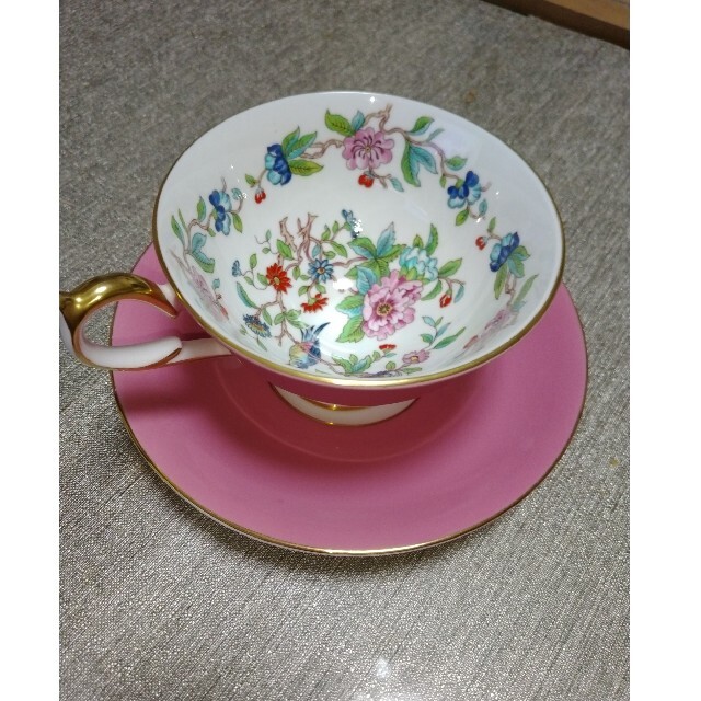 Aynsley China(エインズレイ)のエインズレイのピンクティカップ＆ソーサー インテリア/住まい/日用品のキッチン/食器(食器)の商品写真