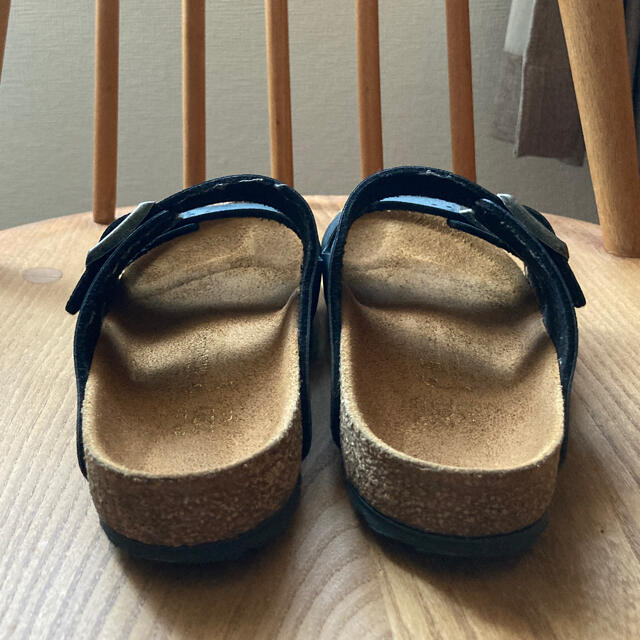 BIRKENSTOCK(ビルケンシュトック)のビルケンシュトック アリゾナ サンダル 22cm キッズ/ベビー/マタニティのキッズ靴/シューズ(15cm~)(サンダル)の商品写真