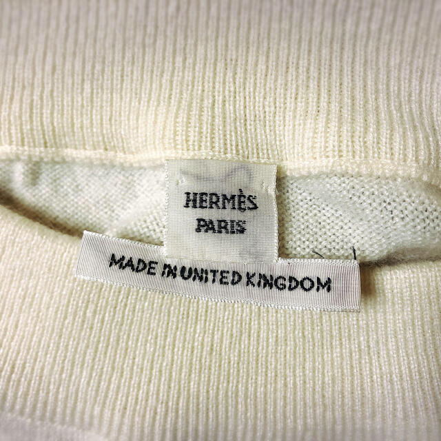Hermes(エルメス)のエルメス カシミヤ 100% Hロゴ チャーム ニット セーター アイボリー レディースのトップス(ニット/セーター)の商品写真