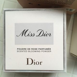 クリスチャンディオール(Christian Dior)の空箱 Dior ミス ディオール ブルーミング ボディパウダー(ボディパウダー)