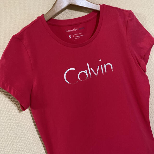 Calvin Klein(カルバンクライン)の美品　　カルバンクライン　Tシャツ レディースのトップス(Tシャツ(半袖/袖なし))の商品写真