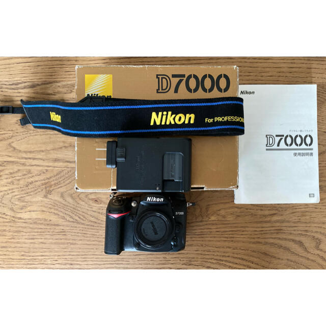 Nikon D7000 一眼レフカメラ　充電池・充電器付