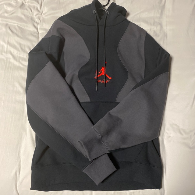 買い保障できる OFF-WHITE - 【新品同様】jordan × OFFWHITEパーカー L