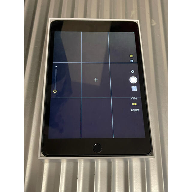 ほぼ新品iPad mini5 64gb wifi 4