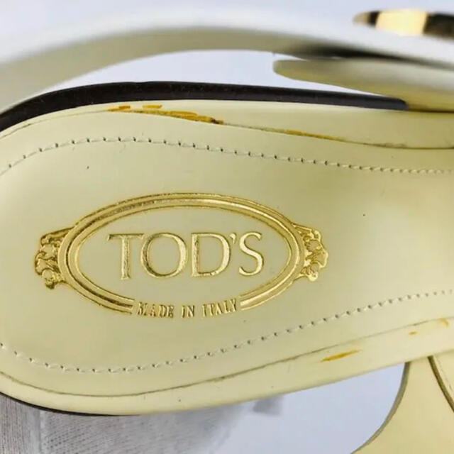 TOD'S(トッズ)の美品★TOD'S・トッズ レザー チャンキーカットデザイン サンダル（35） レディースの靴/シューズ(サンダル)の商品写真