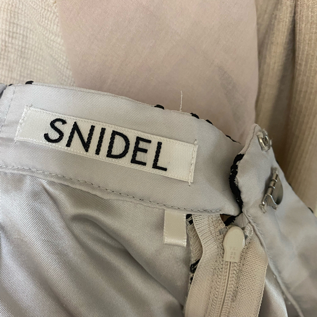 snidel snidelの通販 by s's shop｜スナイデルならラクマ - カッティングレースマーメイドスカート 再入荷お得