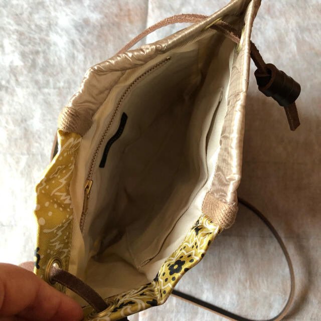 ☆新品・未使用☆ manipuri スカーフ　キルトトートバッグ レディースのバッグ(ショルダーバッグ)の商品写真