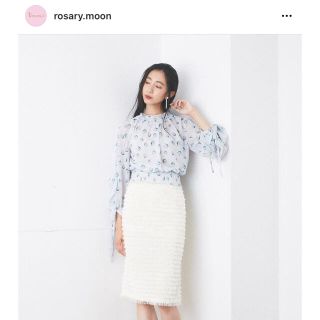 ロザリームーン(Rosary moon)の最終お値下げ⭐️Rosarymoon❣️LilyofValleyラッフルブラウス(シャツ/ブラウス(長袖/七分))