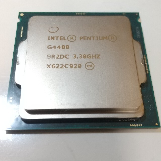 cpu intel pentium G4400 3.3GHz LGA1151 スマホ/家電/カメラのPC/タブレット(PCパーツ)の商品写真