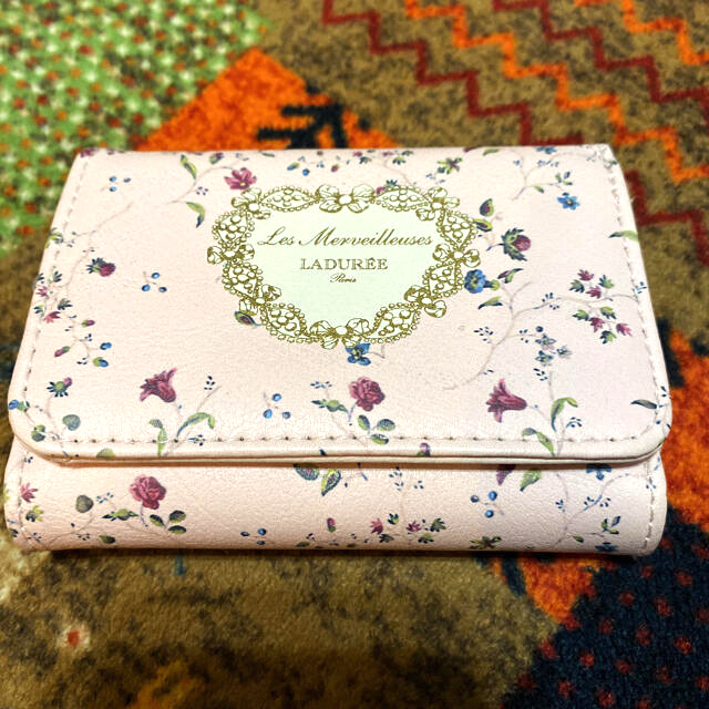 LADUREE(ラデュレ)のラデュレ三つ折り財布コンパクトウォレット レディースのファッション小物(財布)の商品写真