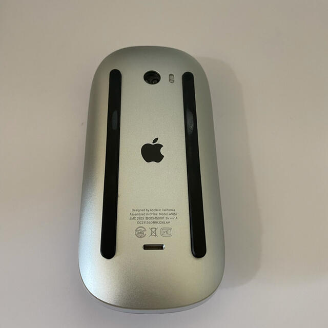 Apple(アップル)の【ゆき様限定：美品】Magic Mouse 2(Apple純正品) スマホ/家電/カメラのPC/タブレット(PC周辺機器)の商品写真