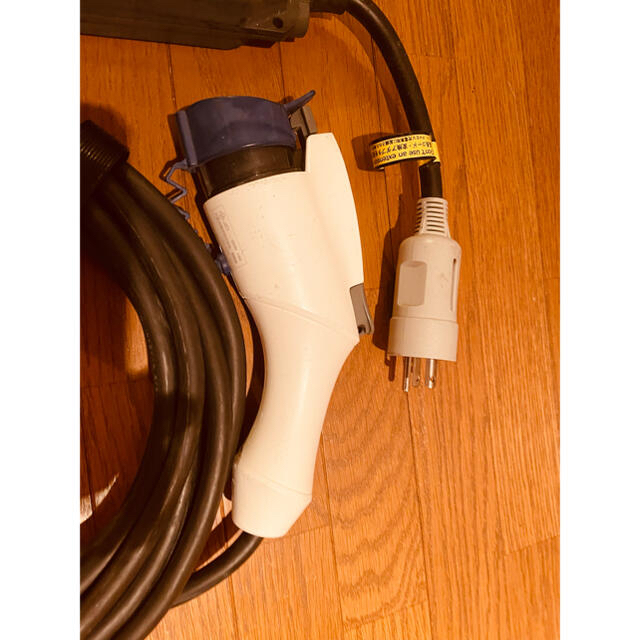 日産リーフ充電ケーブル3NK5E. ③ 日産リーフ充電ケーブル3NK5E. ③