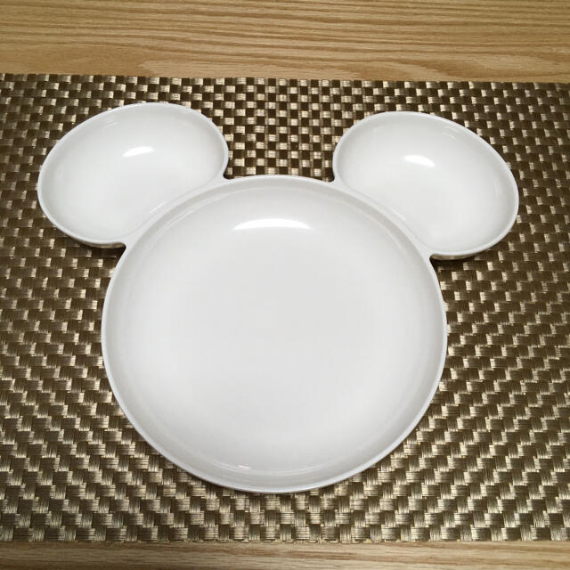 Disney(ディズニー)のDisneyプレート インテリア/住まい/日用品のキッチン/食器(食器)の商品写真