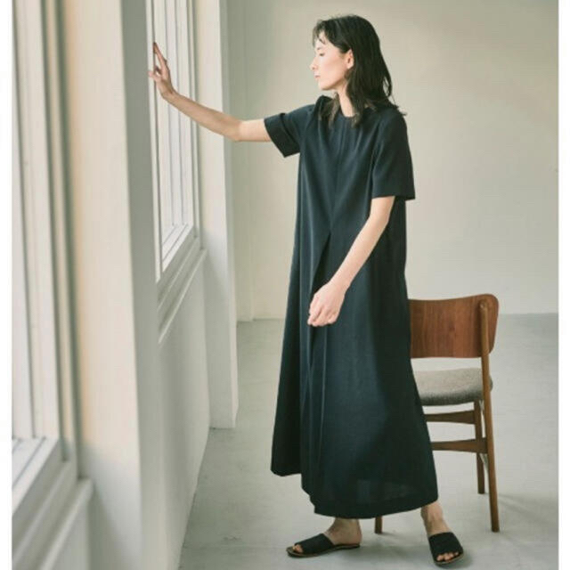 完売　Halfsleeve Tuck Dress ブラック