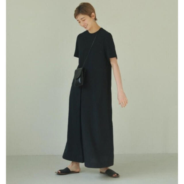 TODAYFUL(トゥデイフル)の完売　Halfsleeve Tuck Dress ブラック レディースのワンピース(ロングワンピース/マキシワンピース)の商品写真