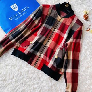 バーバリーブルーレーベル(BURBERRY BLUE LABEL)の美品 ブルーレーベルクレストブリッジ チェック 総柄 ブルゾン 秋冬 L相当(ブルゾン)