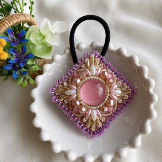 ヘアゴム レースビーズ刺繍＊ピンク(ヘアアクセサリー)