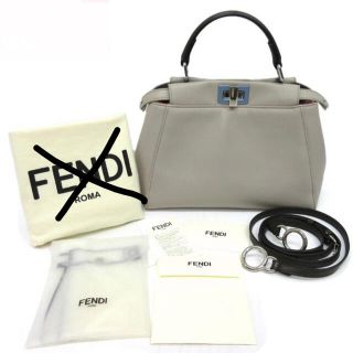 フェンディ(FENDI)の美品レアカラー　ミニピーカブー　グレージュ系(ハンドバッグ)