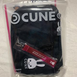 キューン(CUNE)の販売中★キューン cune ウサギワッペン付きウエストポーチ　ストラップ付き(ウエストポーチ)