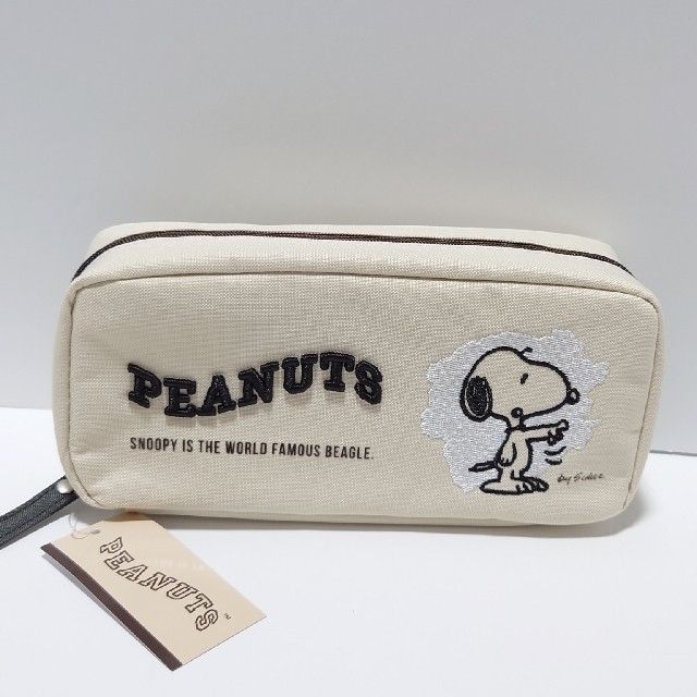 SNOOPY(スヌーピー)のスヌーピー 刺繍 ペンケース ポーチ インテリア/住まい/日用品の文房具(ペンケース/筆箱)の商品写真