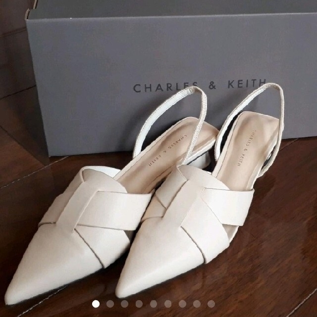 Charles and Keith(チャールズアンドキース)のチャールズ&キース　22.5㎝ レディースの靴/シューズ(サンダル)の商品写真