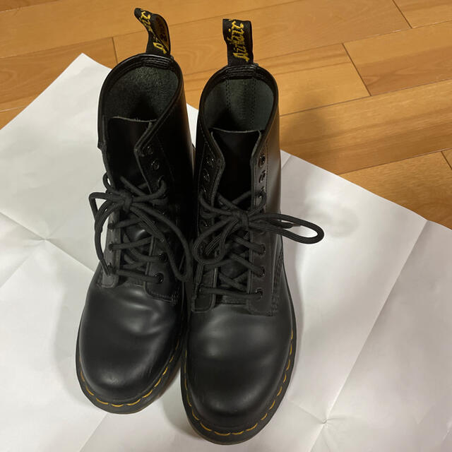 Dr.Martens(ドクターマーチン)のaaayyymmmさん専用！　ドクターマーチン　8ホール　UK4 レディースの靴/シューズ(ブーツ)の商品写真