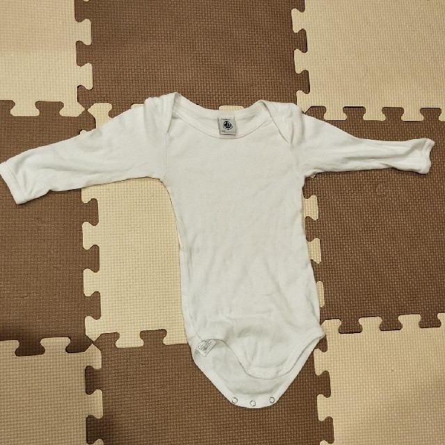 PETIT BATEAU(プチバトー)のプチバトー 長袖ボディ ロンパース  3枚組 キッズ/ベビー/マタニティのベビー服(~85cm)(ロンパース)の商品写真