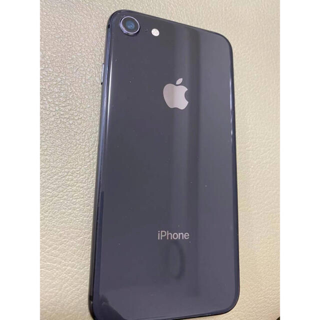 Apple(アップル)のiPhone 8 64GB  スマホ/家電/カメラのスマートフォン/携帯電話(スマートフォン本体)の商品写真