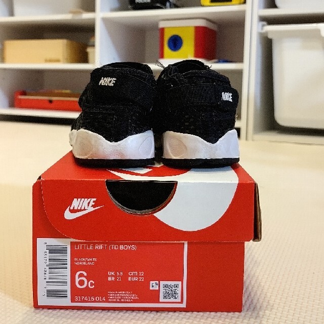 NIKE(ナイキ)のFor Kids NIKE LITTLE RIFT 12cm まだまだきれい キッズ/ベビー/マタニティのベビー靴/シューズ(~14cm)(スニーカー)の商品写真