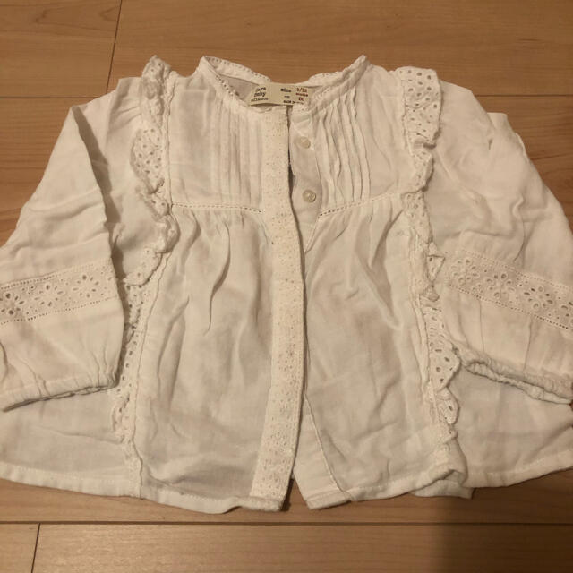 ZARA KIDS(ザラキッズ)のZARA baby ブラウス　80cm 白 キッズ/ベビー/マタニティのベビー服(~85cm)(シャツ/カットソー)の商品写真