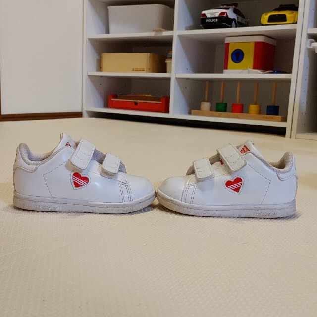 adidas(アディダス)のFor Kids 本当に美品 STAN SMITH CFI 13cm  キッズ/ベビー/マタニティのベビー靴/シューズ(~14cm)(スニーカー)の商品写真