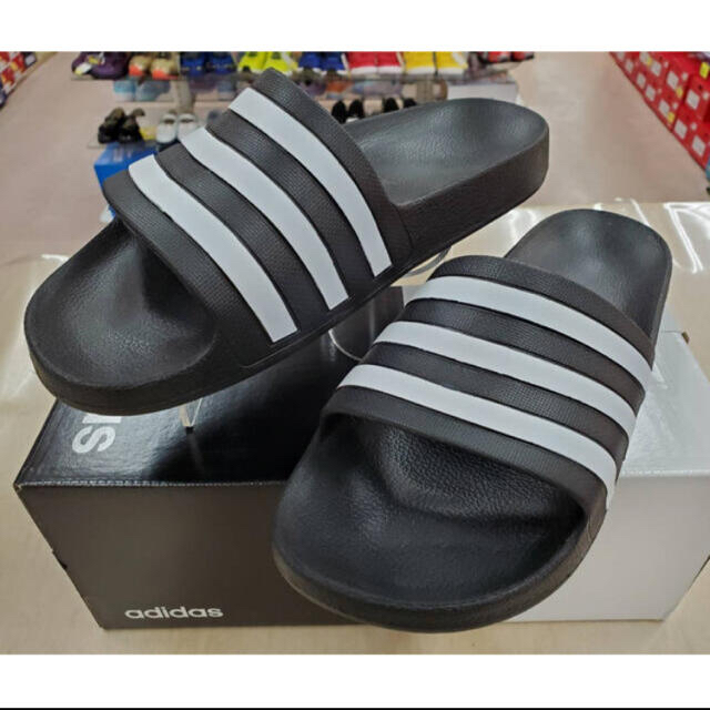 adidas(アディダス)のadidasアディダス シャワーサンダル メンズの靴/シューズ(サンダル)の商品写真