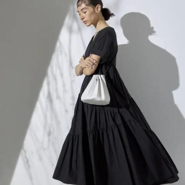 TOGA(トーガ)のun3d オリガミバッグ 巾着 レディースのバッグ(ショルダーバッグ)の商品写真