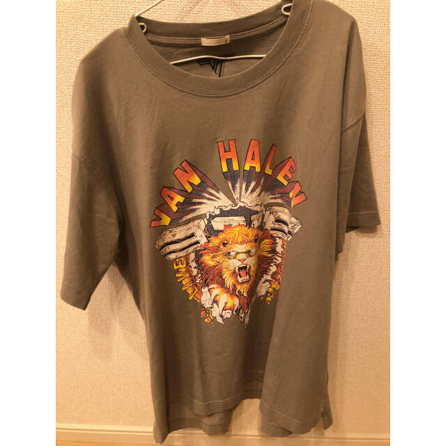 GU(ジーユー)のVAN HALEN ヴァンヘイレン GU ジーユー Tシャツ Mサイズ メンズのトップス(Tシャツ/カットソー(半袖/袖なし))の商品写真