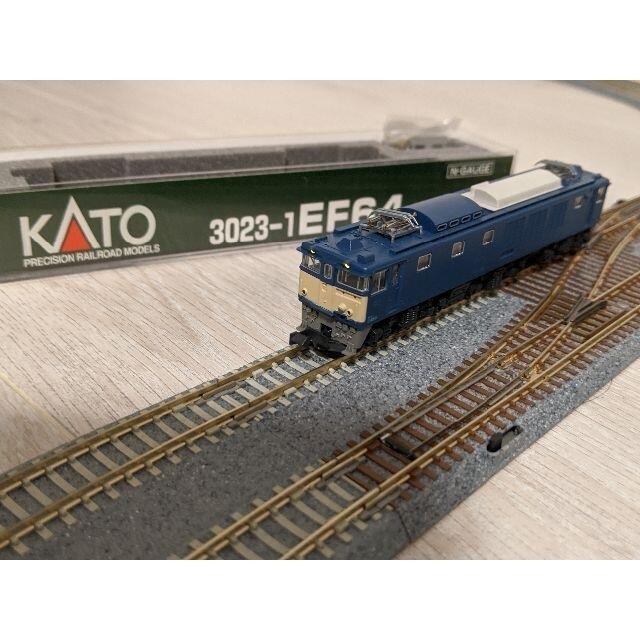 KATO 3023-1 EF64 1000 一般色　動力つき　1両