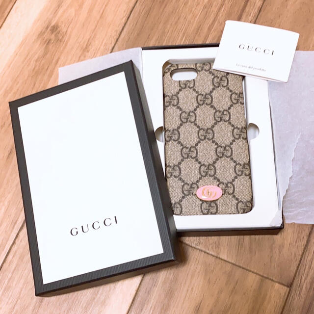 Gucci(グッチ)のGUCCI iPhone8ケース スマホ/家電/カメラのスマホアクセサリー(iPhoneケース)の商品写真