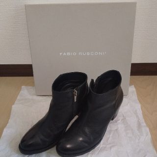 ファビオルスコーニ(FABIO RUSCONI)のFABIO RUSCONI ショートブーツ 黒(ブーツ)