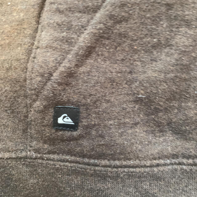 QUIKSILVER(クイックシルバー)のクイックシルバー　パーカー　XL メンズのトップス(パーカー)の商品写真