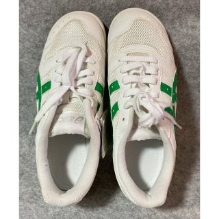 アシックス(asics)のアシックス・体育館履きシュ－ズ・23cm 未使用品(スニーカー)