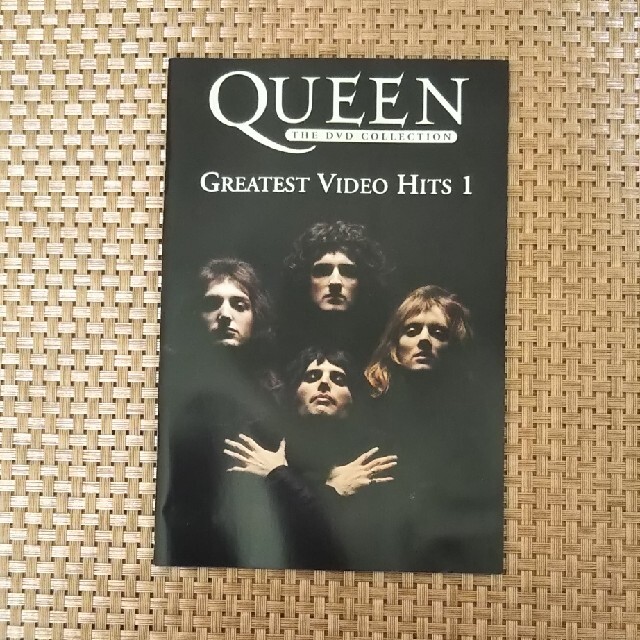 東芝(トウシバ)のQUEEN 二枚組DVD  greatest video hits1 エンタメ/ホビーのDVD/ブルーレイ(ミュージック)の商品写真