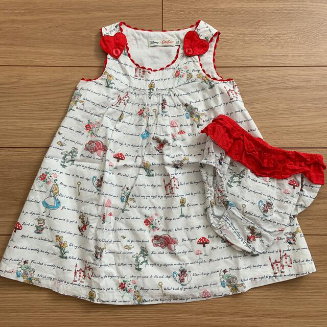 Cath Kidston(キャスキッドソン)のアリス、キャスキッドソン子供ワンピース キッズ/ベビー/マタニティのベビー服(~85cm)(ワンピース)の商品写真