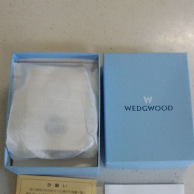 WEDGWOOD(ウェッジウッド)のにっひー様専用　ウェッジウッド　置き時計　新品未使用 インテリア/住まい/日用品のインテリア小物(置時計)の商品写真