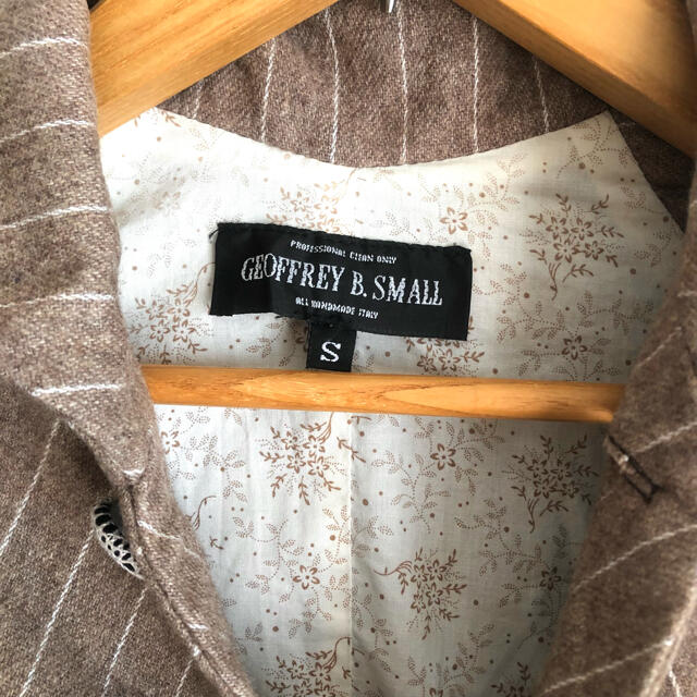 JOURNAL STANDARD(ジャーナルスタンダード)のGEOFFREY B SMALL ジェフリービースモール ベスト リメイク レディースのトップス(ベスト/ジレ)の商品写真