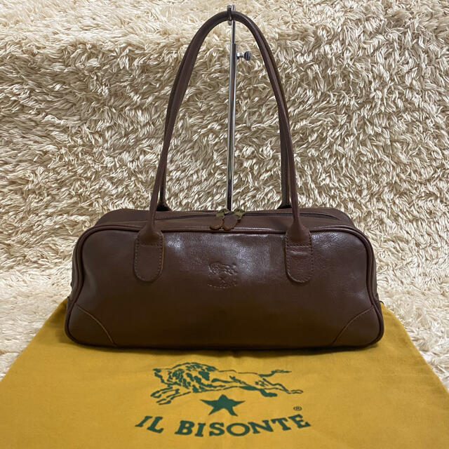 IL BISONTE(イルビゾンテ)の【美品】イルビゾンテ ボストンバッグ 肩掛け ロゴ型押し 刻印 ヌメ革 ブラウン レディースのバッグ(ハンドバッグ)の商品写真