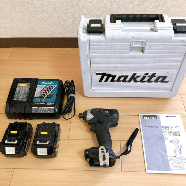 Makita(マキタ)のマキタ  makita インパクトドライバー　18v td146dx 自動車/バイクの自動車(メンテナンス用品)の商品写真