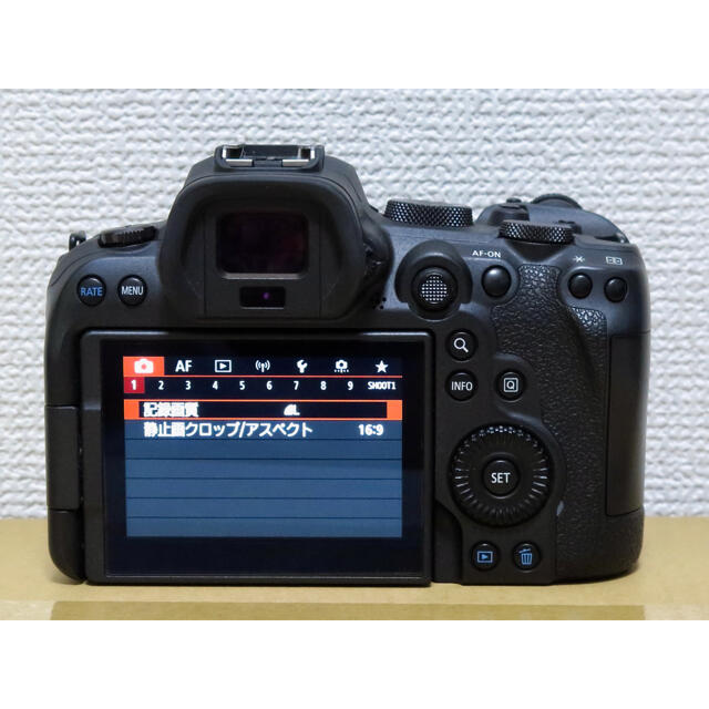 Canon キャノン　EOS R6 ボディ