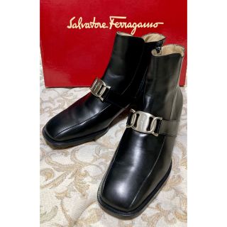 サルヴァトーレフェラガモ(Salvatore Ferragamo)のデッドストック　サルバトーレ・フェラガモ　ヴァラ　ショートブーツ　ヴィンテージ(ブーツ)